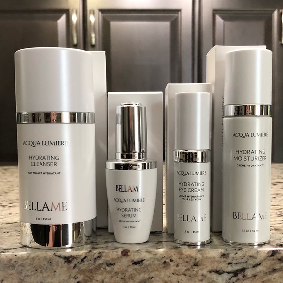 acqua lumiere hydrating cleanser